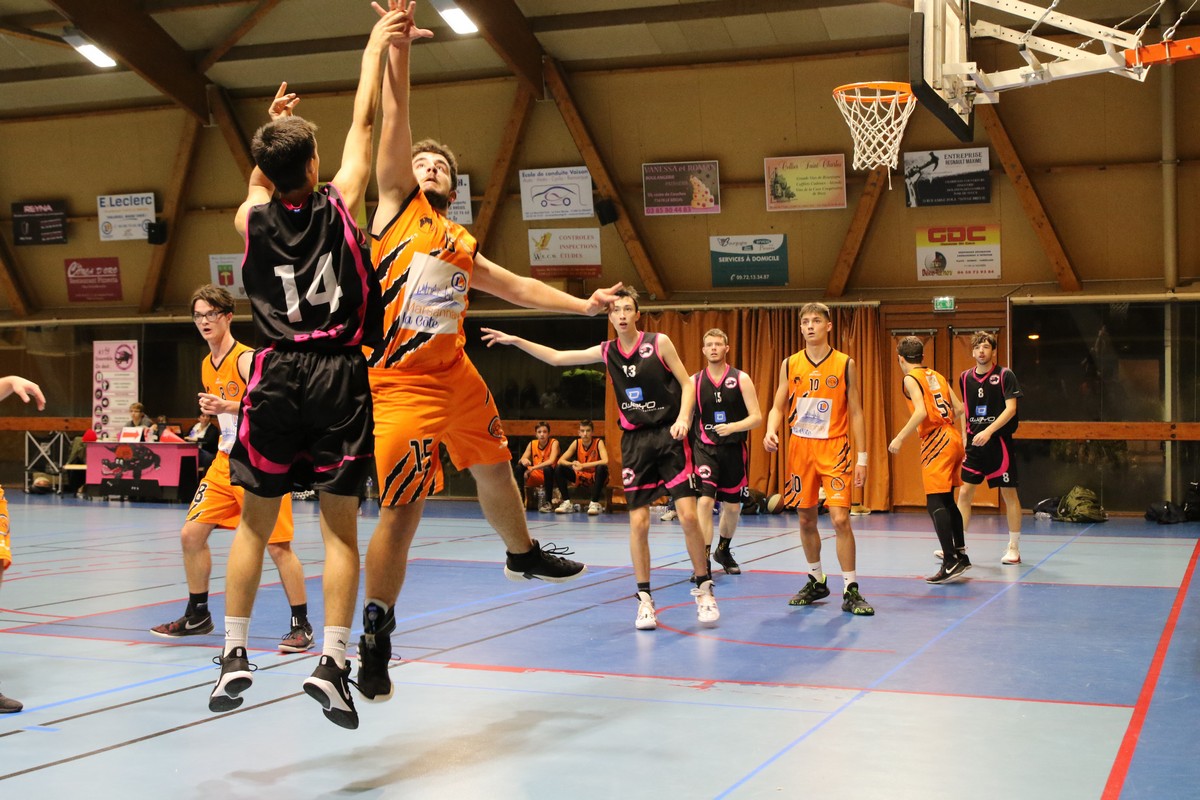 Les minimes et les Seniors F, encore en locomotive