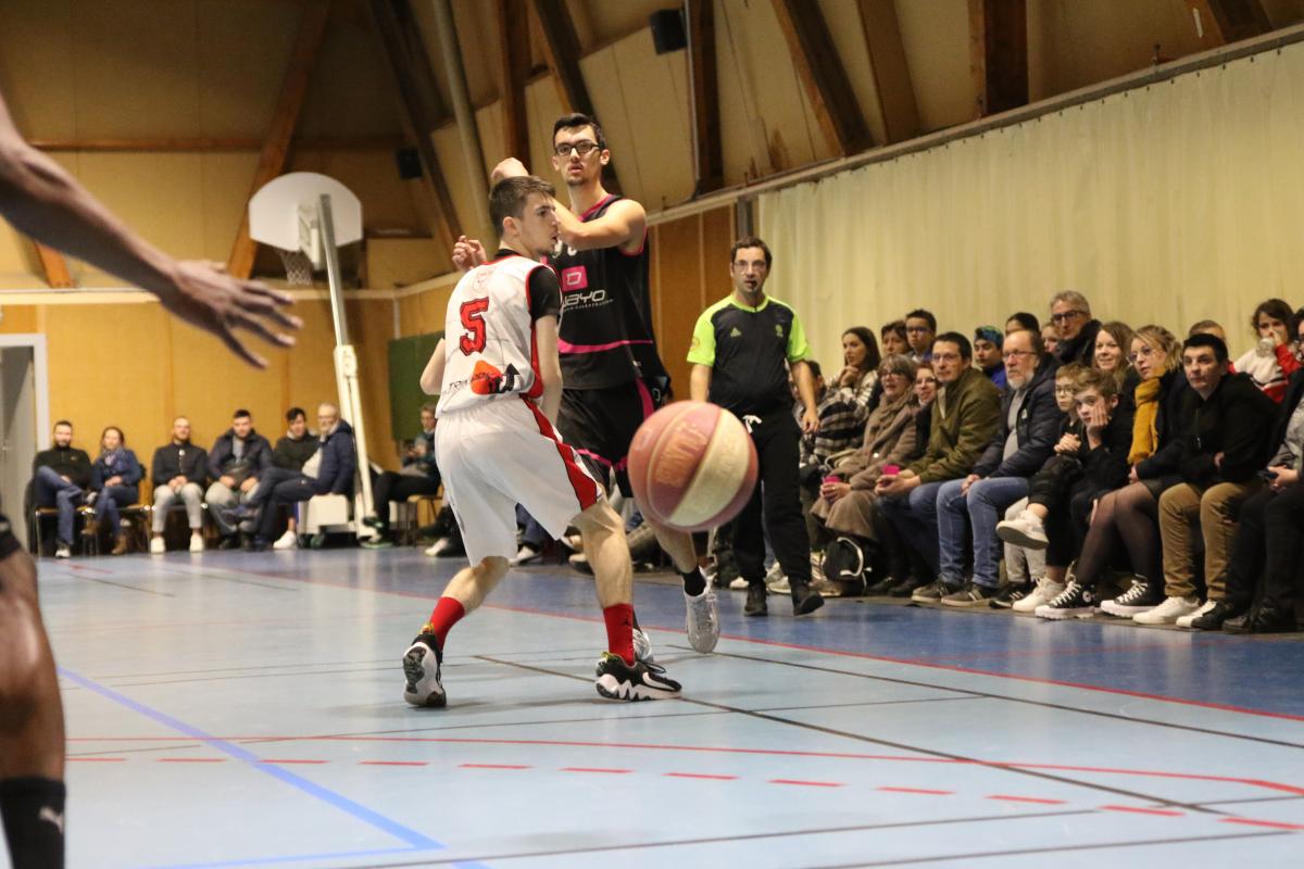 Seniors M vs Elan : un beau duel de haut de tableau